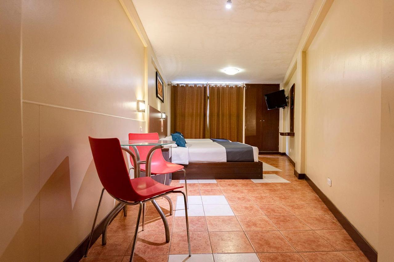 Hotel Caribe Lima Buitenkant foto